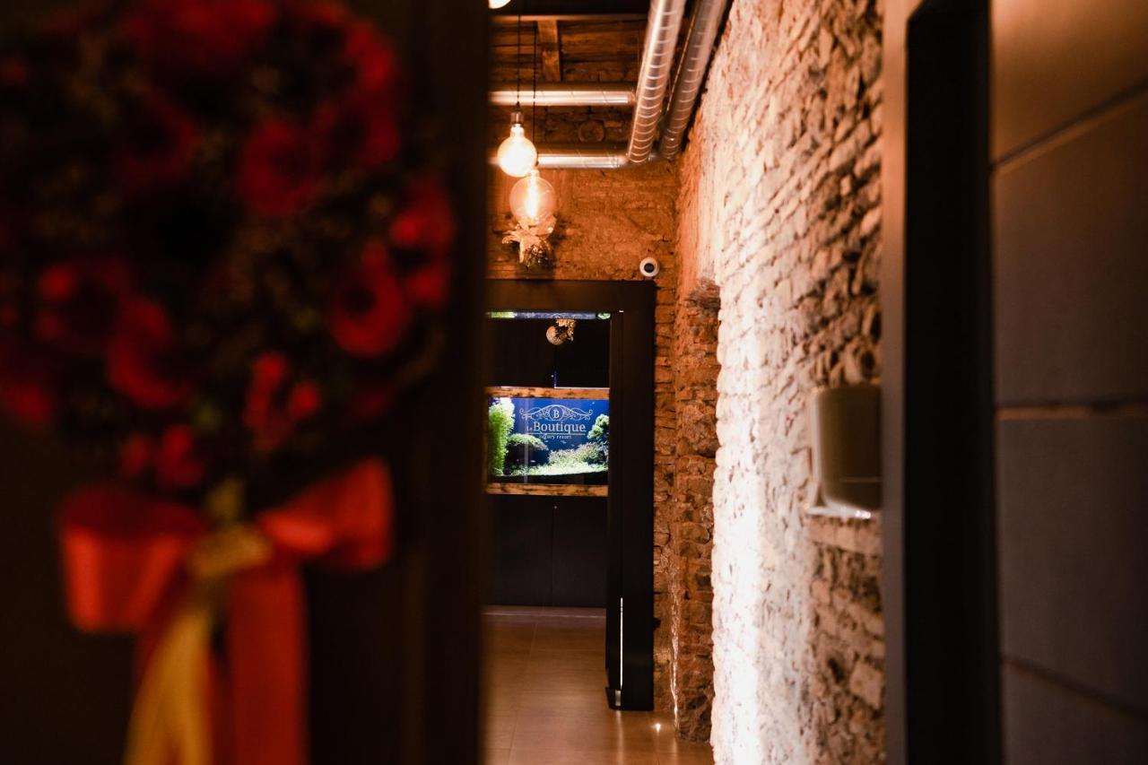 Le Boutique Luxury Rooms Diffused In Historic Center Φιουμιτσίνο Εξωτερικό φωτογραφία