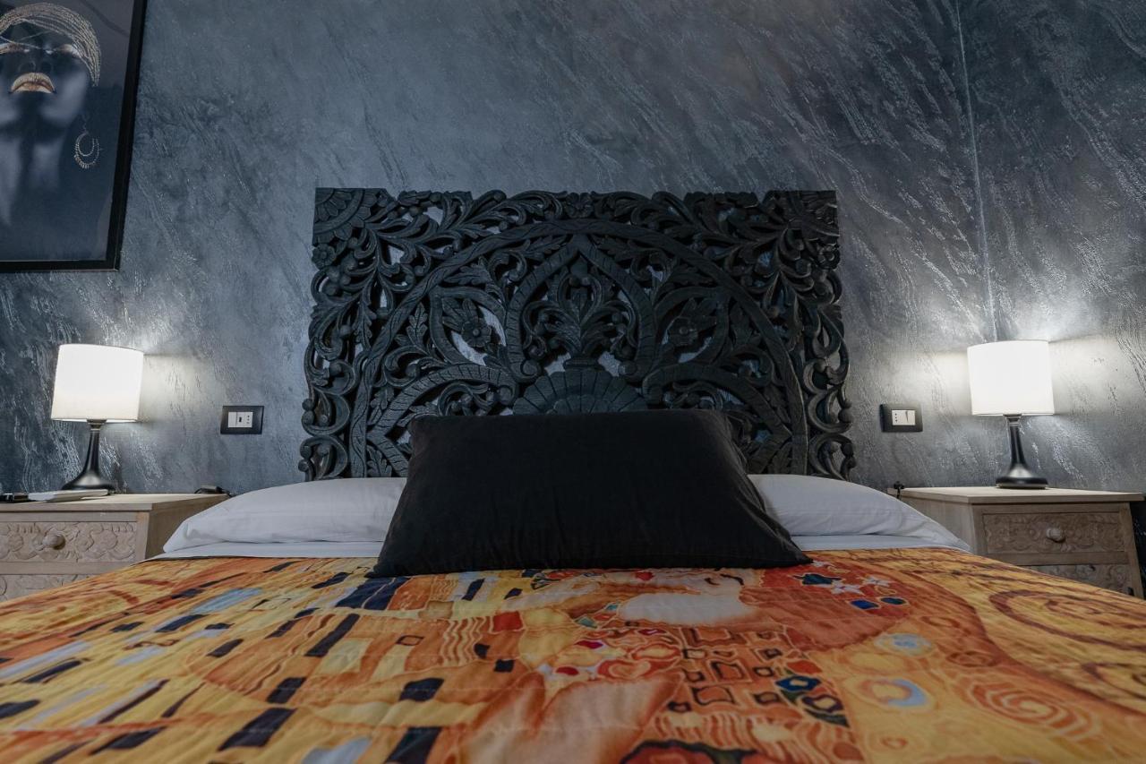 Le Boutique Luxury Rooms Diffused In Historic Center Φιουμιτσίνο Εξωτερικό φωτογραφία