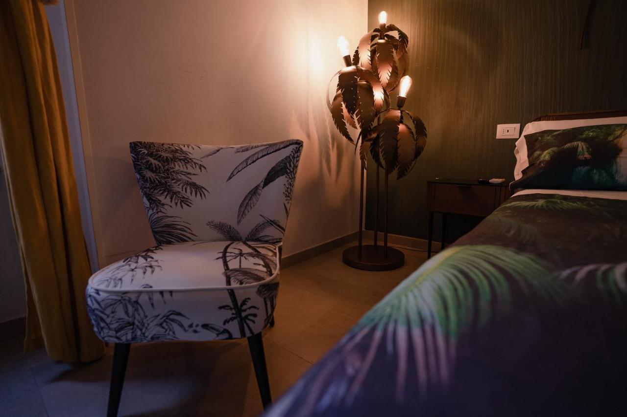 Le Boutique Luxury Rooms Diffused In Historic Center Φιουμιτσίνο Εξωτερικό φωτογραφία