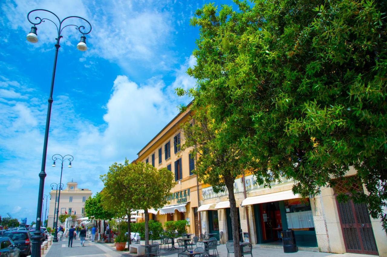 Le Boutique Luxury Rooms Diffused In Historic Center Φιουμιτσίνο Εξωτερικό φωτογραφία