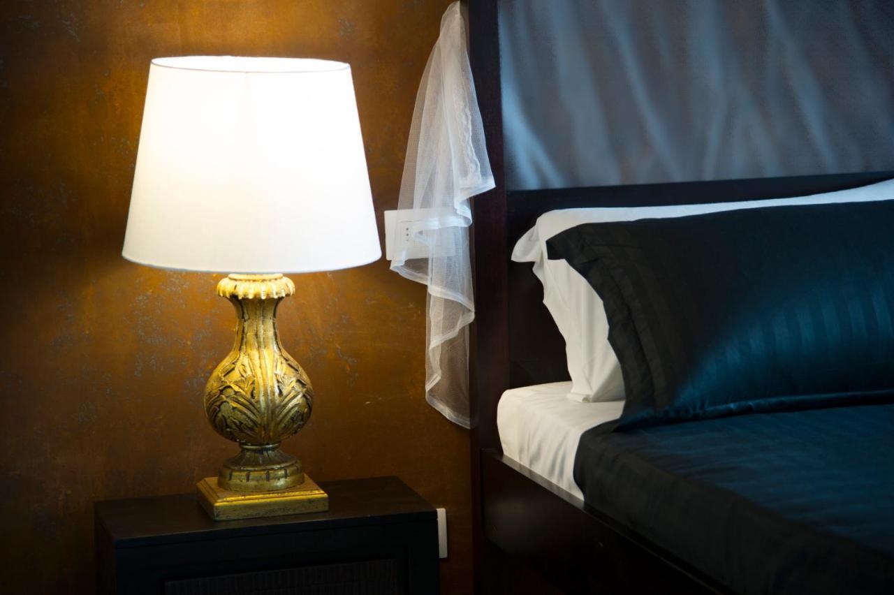 Le Boutique Luxury Rooms Diffused In Historic Center Φιουμιτσίνο Εξωτερικό φωτογραφία