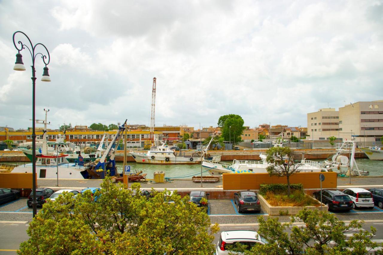 Le Boutique Luxury Rooms Diffused In Historic Center Φιουμιτσίνο Εξωτερικό φωτογραφία