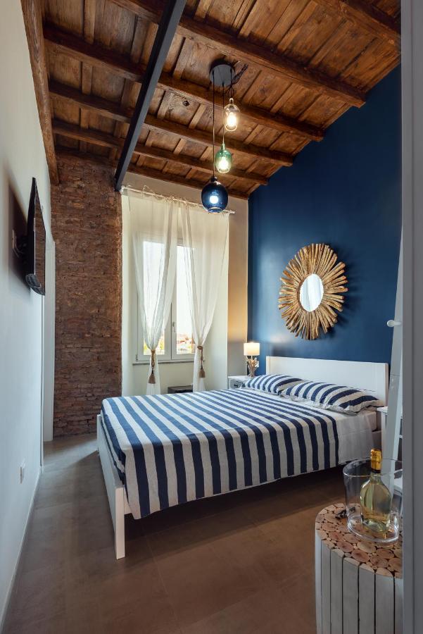 Le Boutique Luxury Rooms Diffused In Historic Center Φιουμιτσίνο Εξωτερικό φωτογραφία