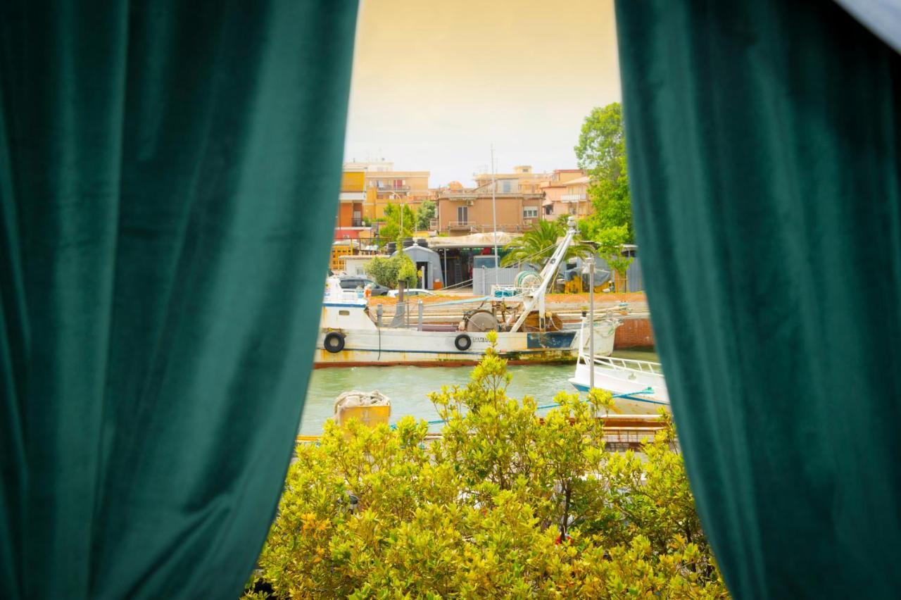 Le Boutique Luxury Rooms Diffused In Historic Center Φιουμιτσίνο Εξωτερικό φωτογραφία